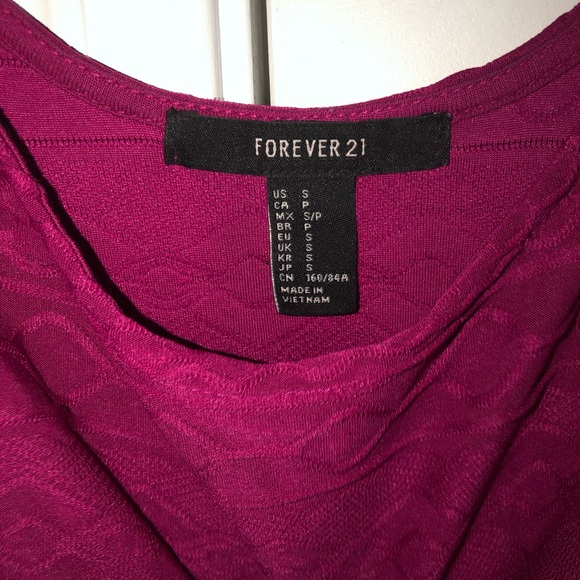 Magenta body con dress with textured pattern - Picture 3 of 4